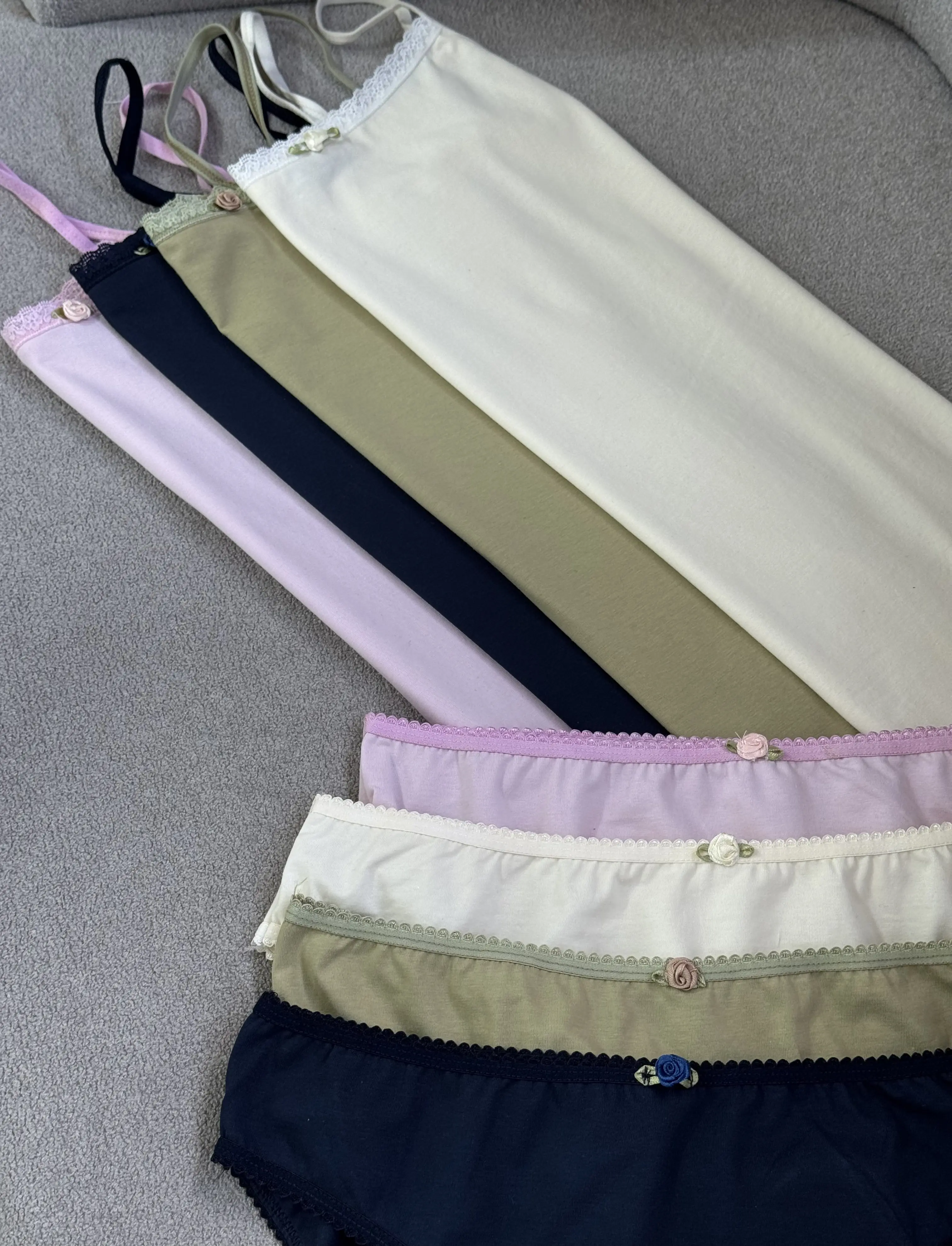 ست تاپ و شورتک زنانه آیسو سدنا